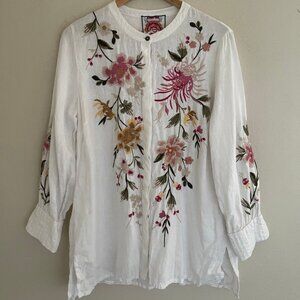 JOHNNY WAS White 100% Linen Blouse with Floral Embroidery: Size Small: NWOT!!